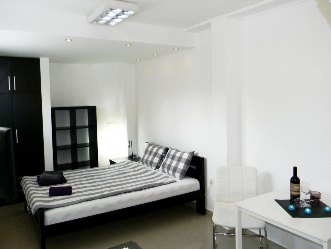 Apartments Luka Kragujevac Exterior foto